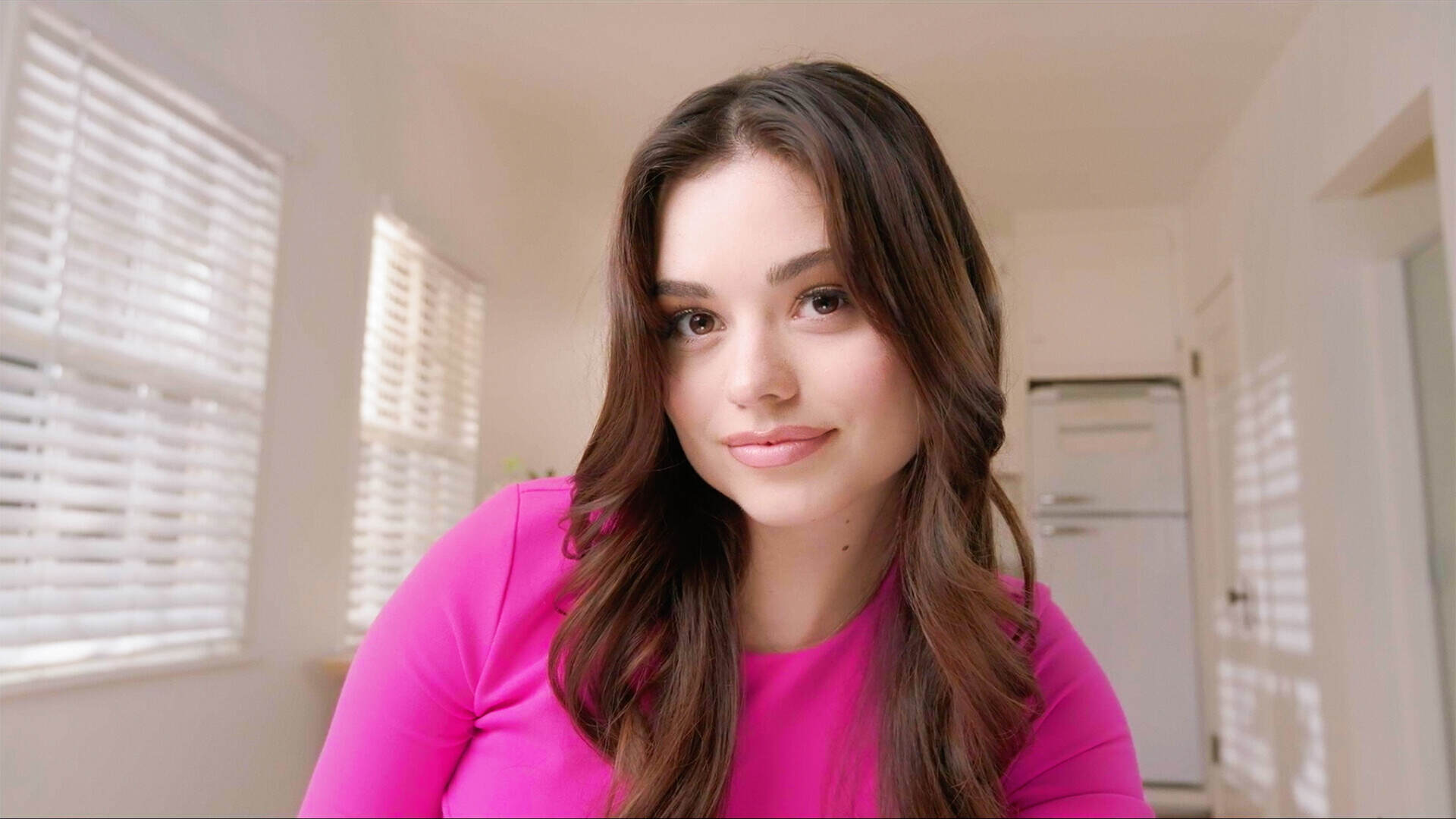 《名利场:我被好莱坞美女潜规则了》中文版-趣奇资源网-第5张图片