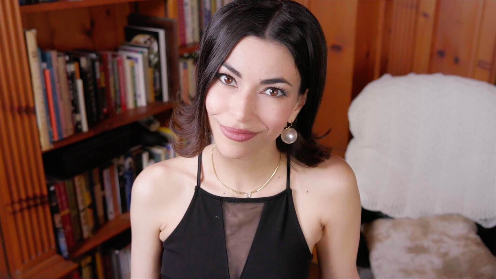 《名利场:我被好莱坞美女潜规则了》中文版-趣奇资源网-第7张图片